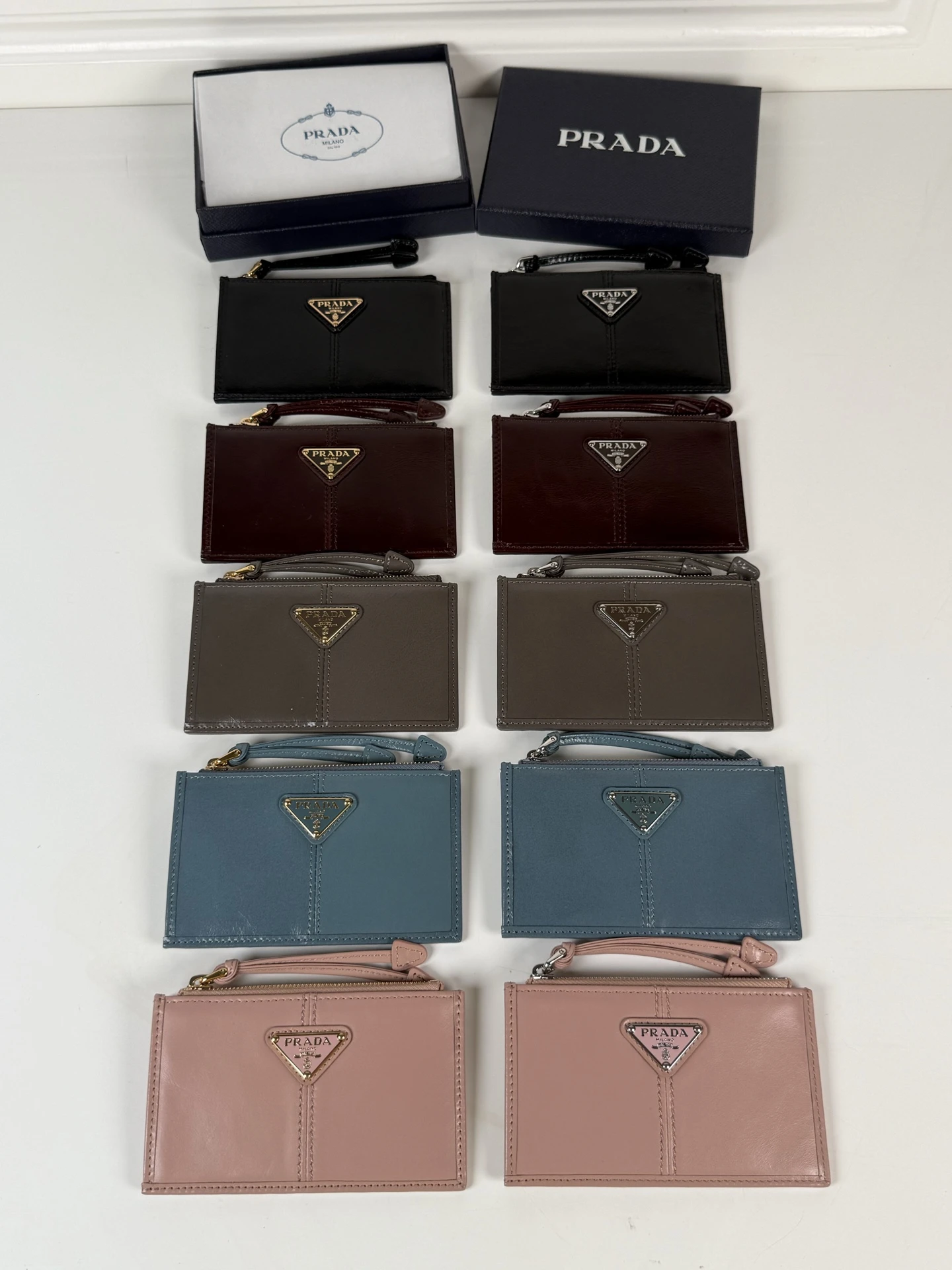 Cardholders — 5f1d0d79