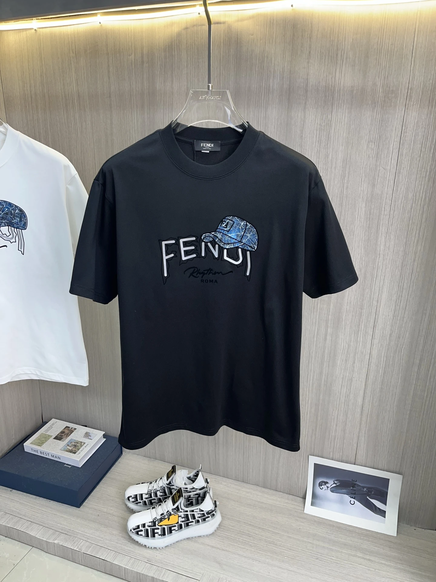 Fendi T-Shirt — 2b4bc1d8