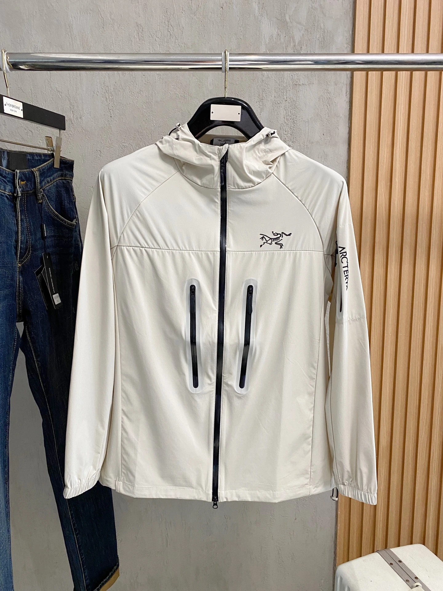 Jackets — 9b495c6f