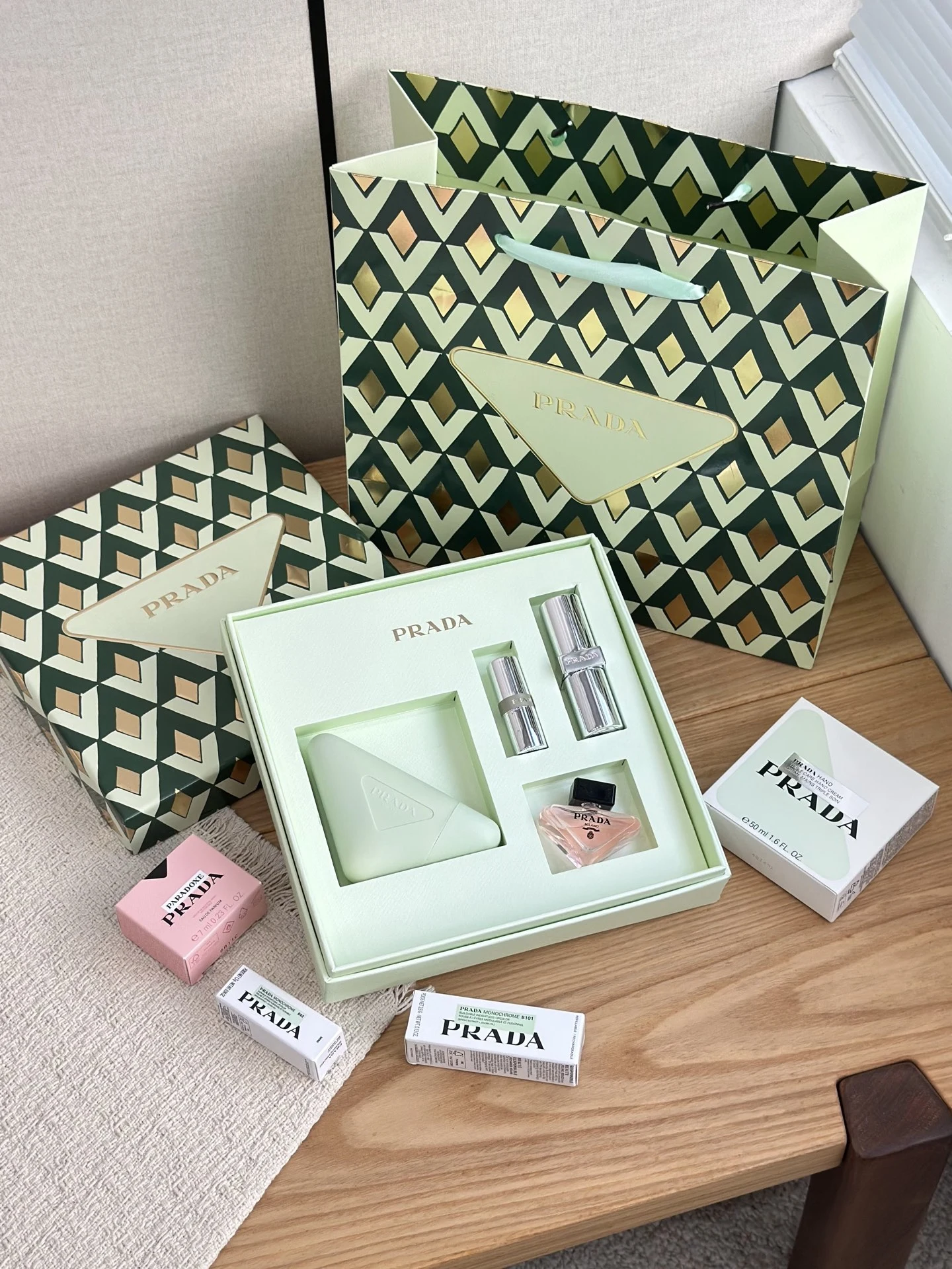 Prada Fragrance — b6215a76