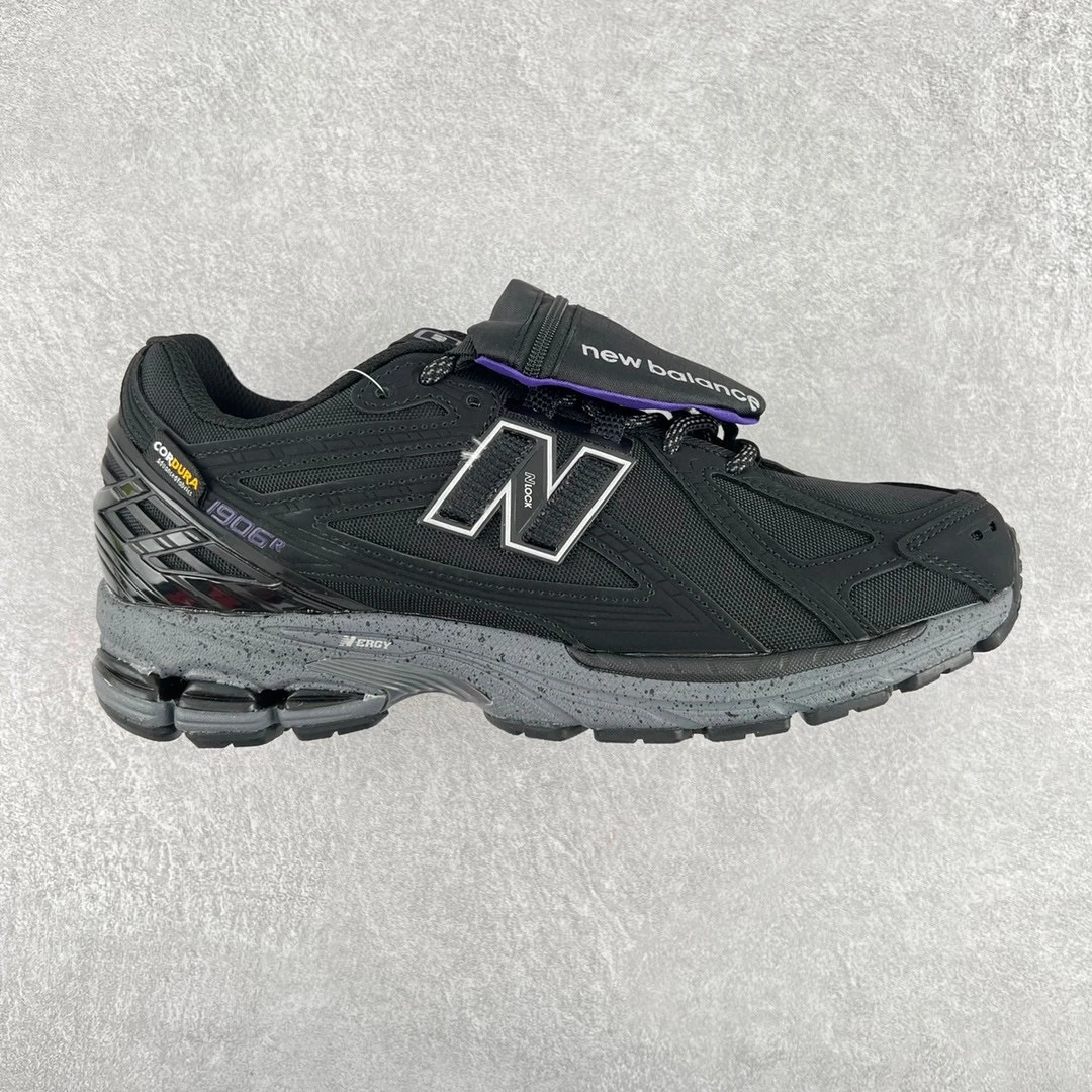 New Balance Sneakers — a072479d