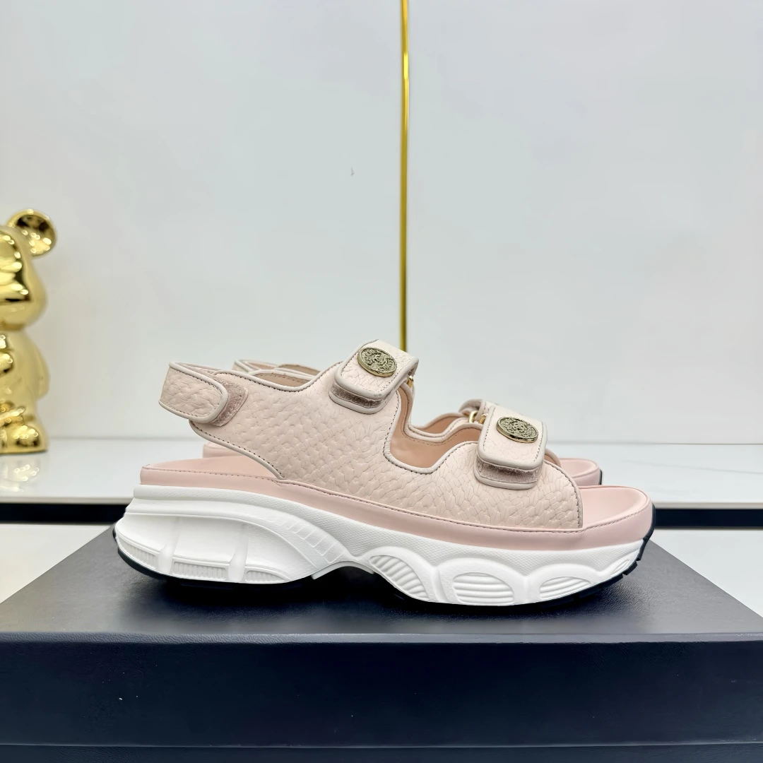 Chanel Slippers — be2831c2