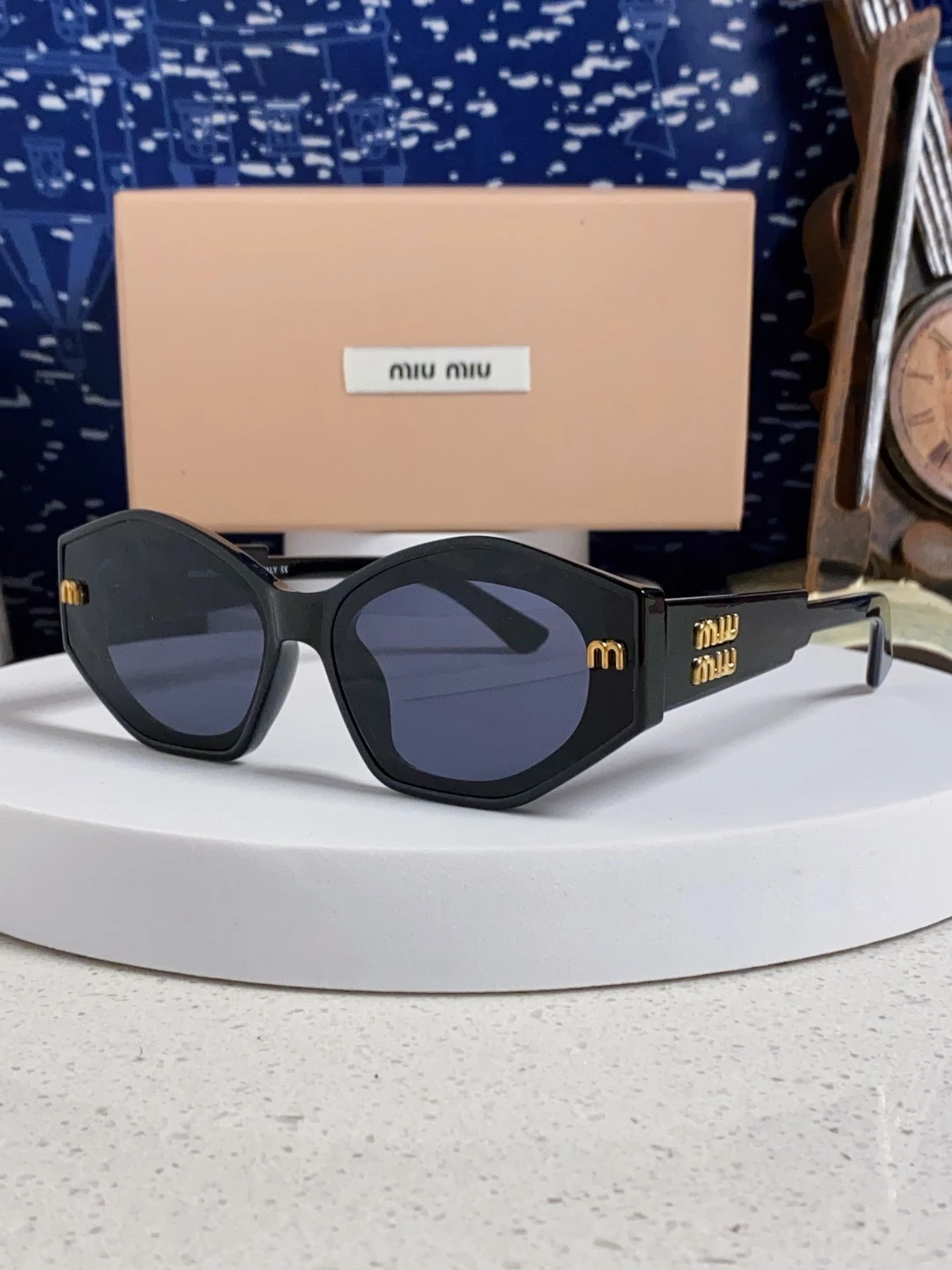 Miu Miu Eyewear — 0526ea0a