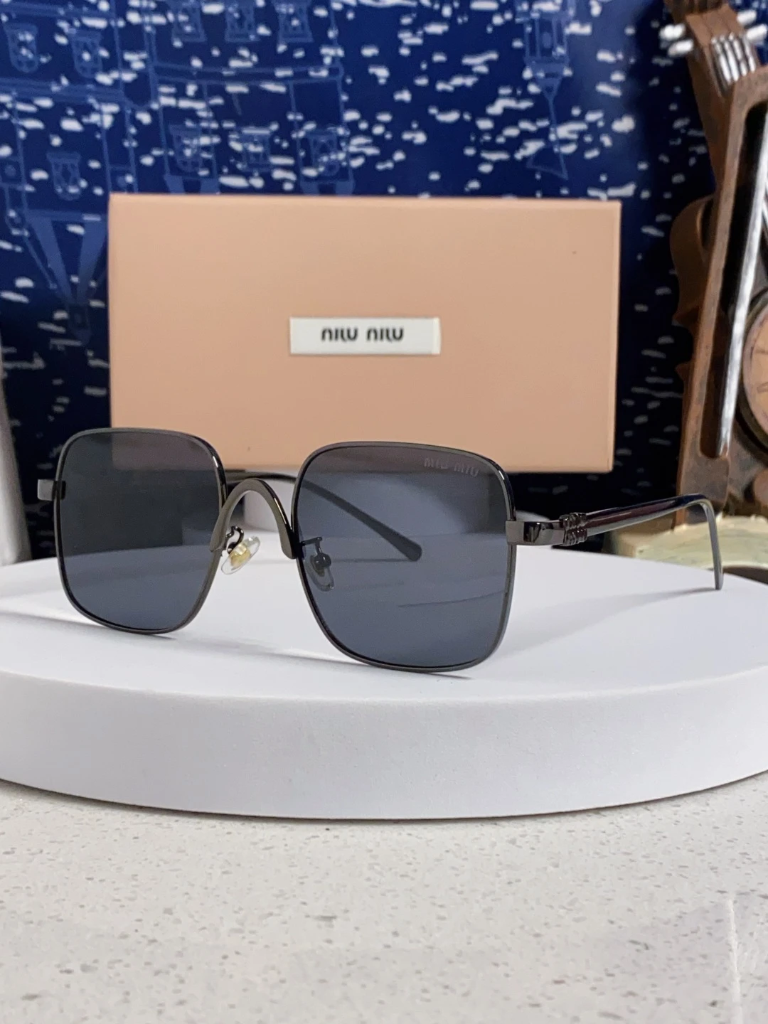 Miu Miu Eyewear — d7410102