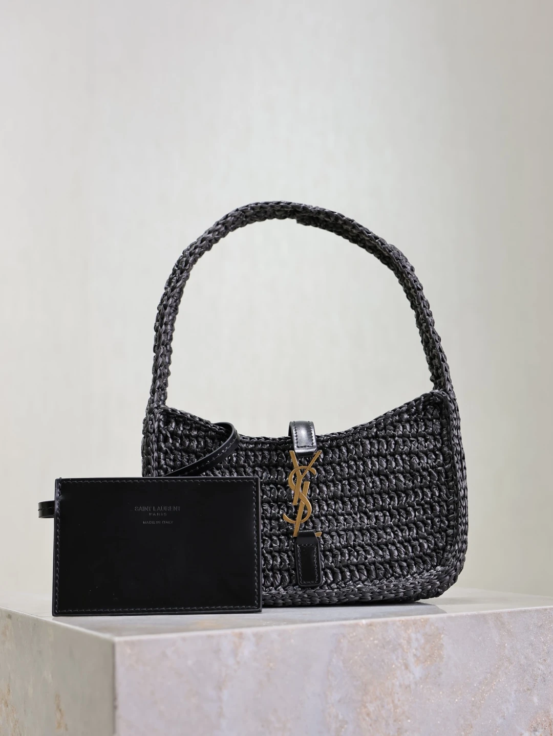 Saint Laurent Bag — a2d0e2d5