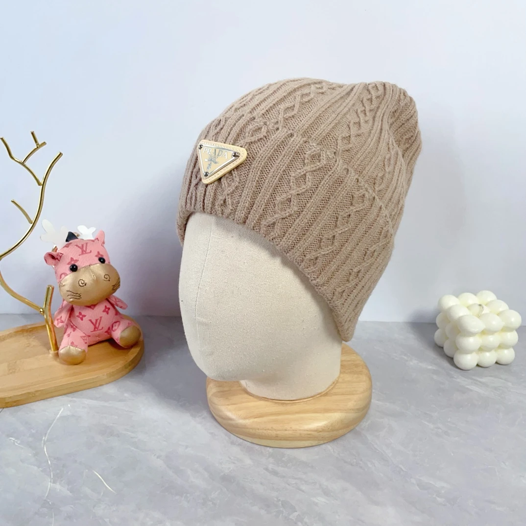 Prada Hat — 20a03634