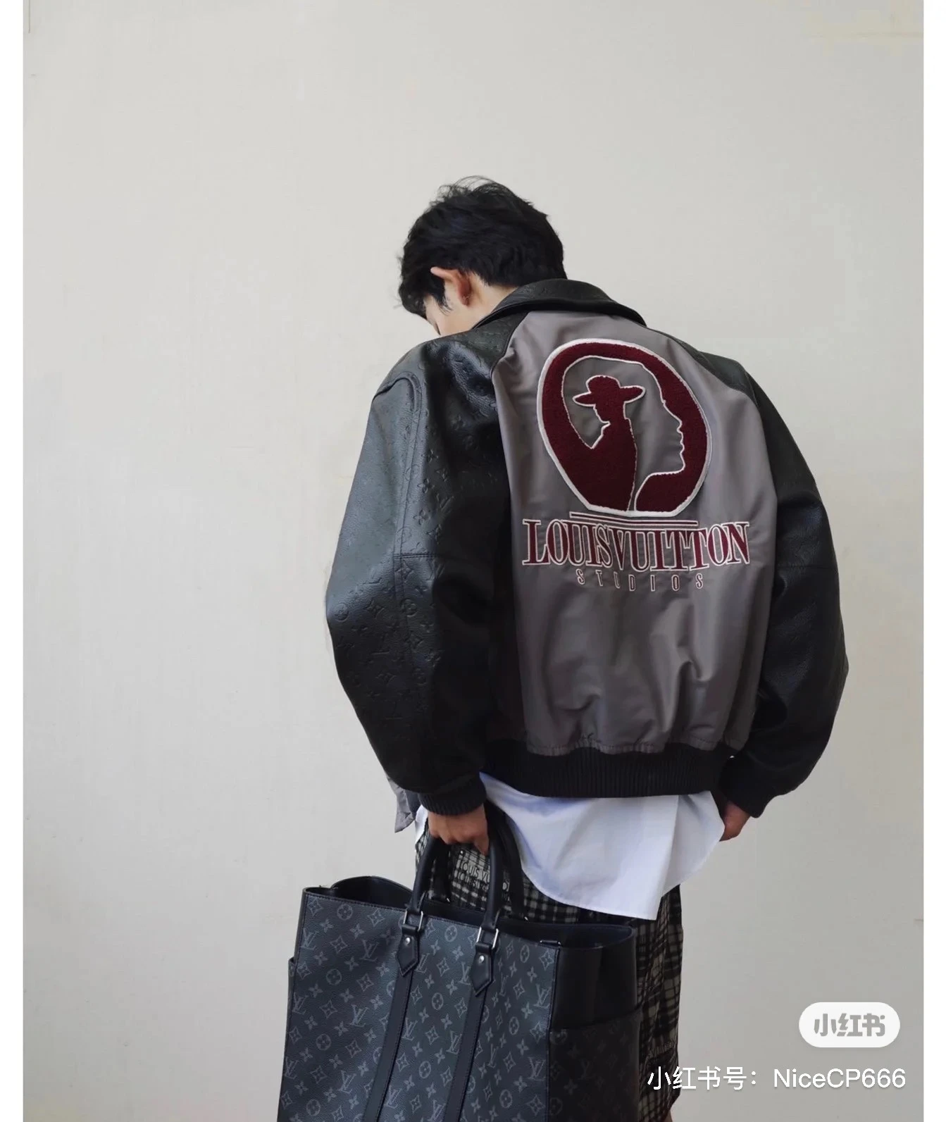 Louis Vuitton Bag — dfaea1be
