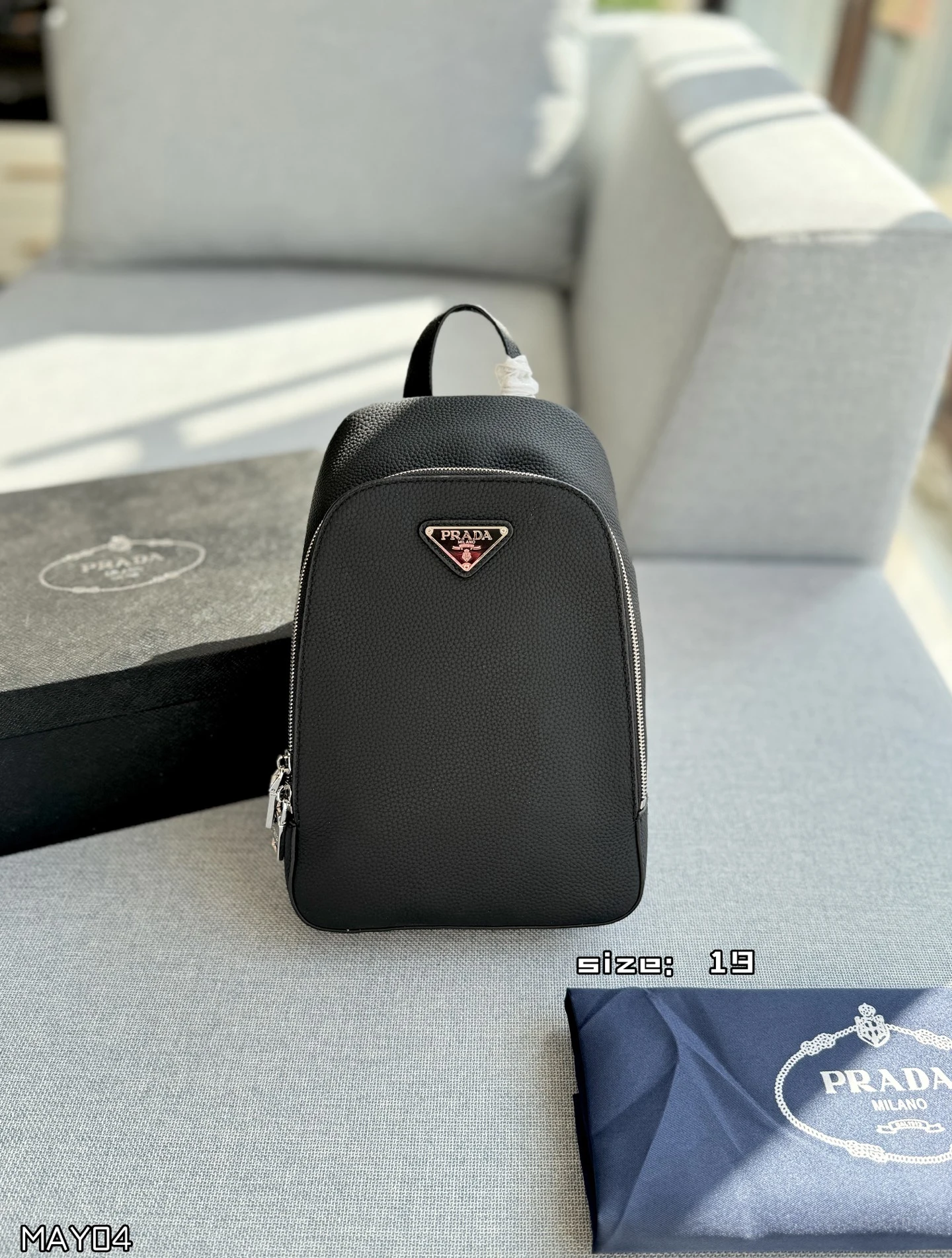 Prada Bag — c5c027cc