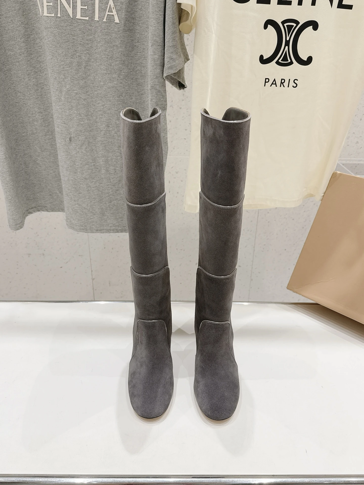 Boots — 8fa93d00