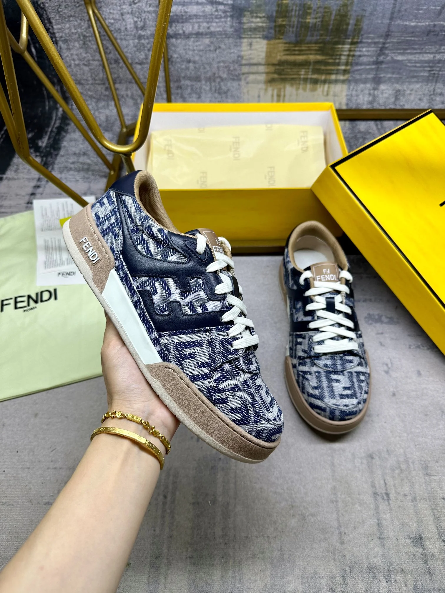 Fendi Sneakers — 5a34d25e