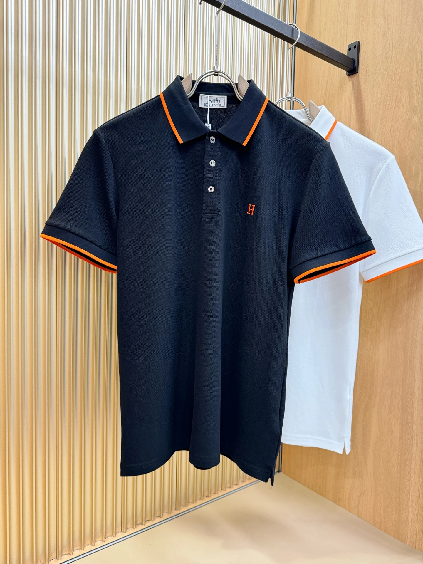Hermès T-Shirt — b51e9c1e