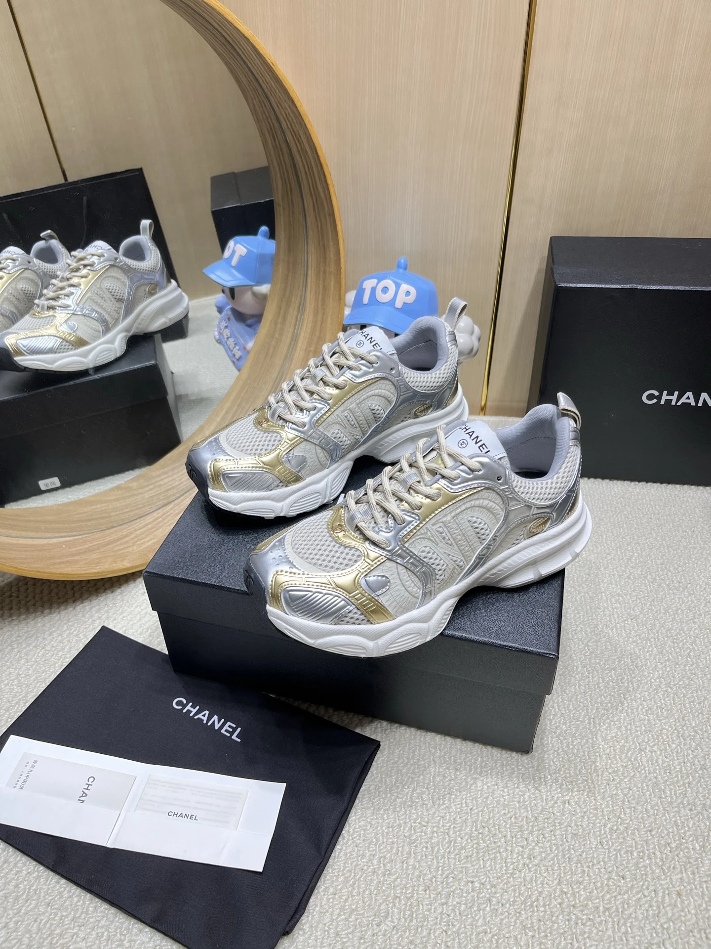 Chanel Sneakers — 63b8120f