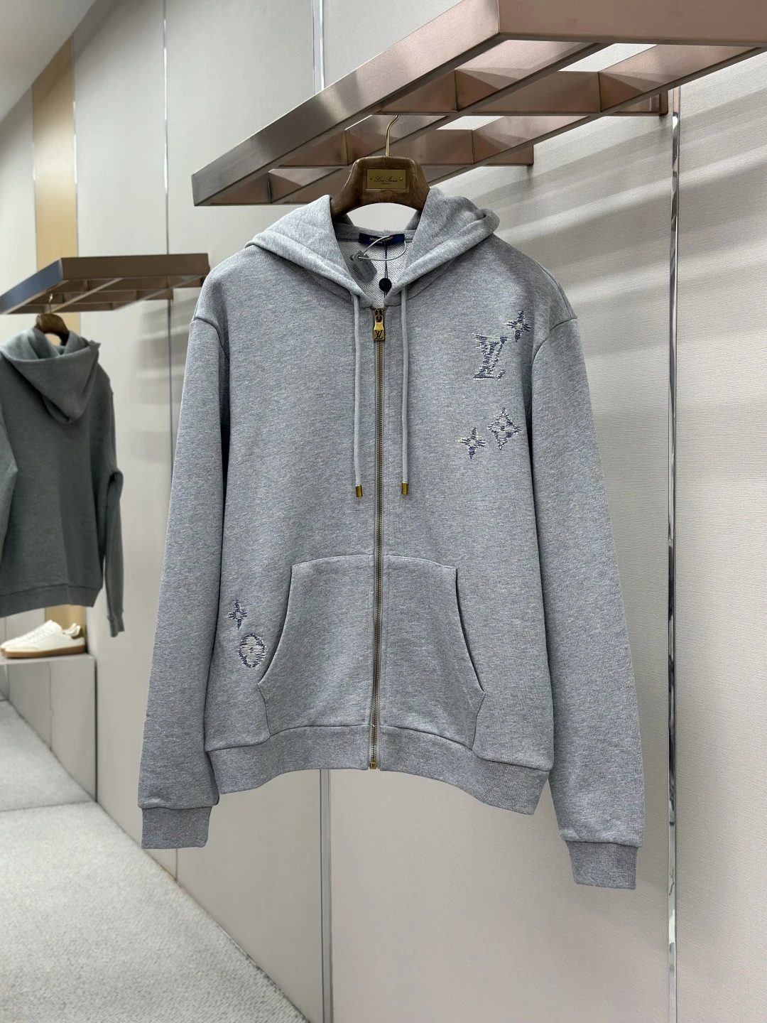 Louis Vuitton Hoodies — f605e6c4