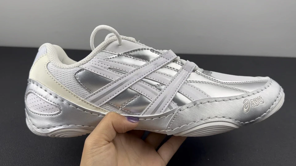 Asics Shoes — 7c6a9210