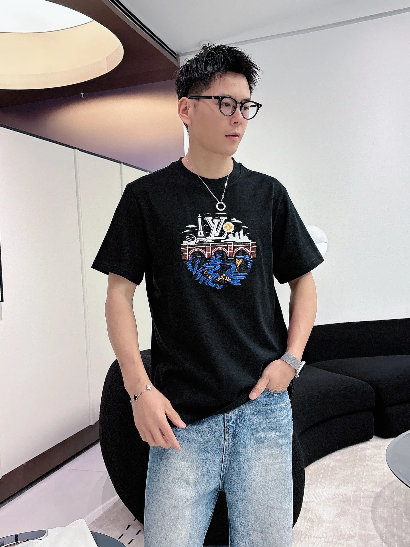 Louis Vuitton T-Shirt — 5e9feac9