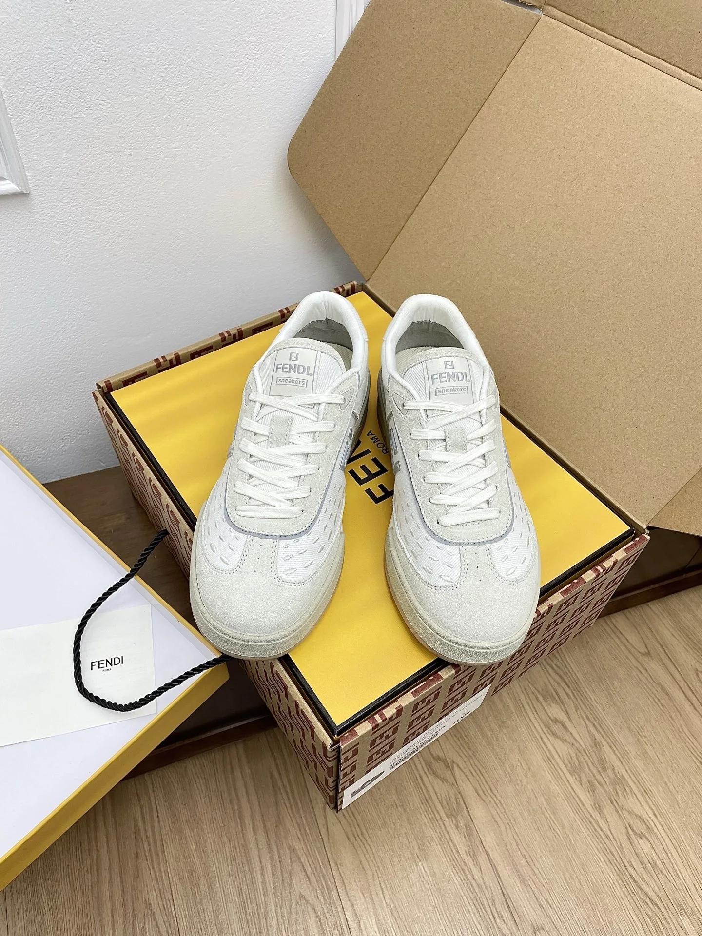 Fendi Sneakers — b98d6acb