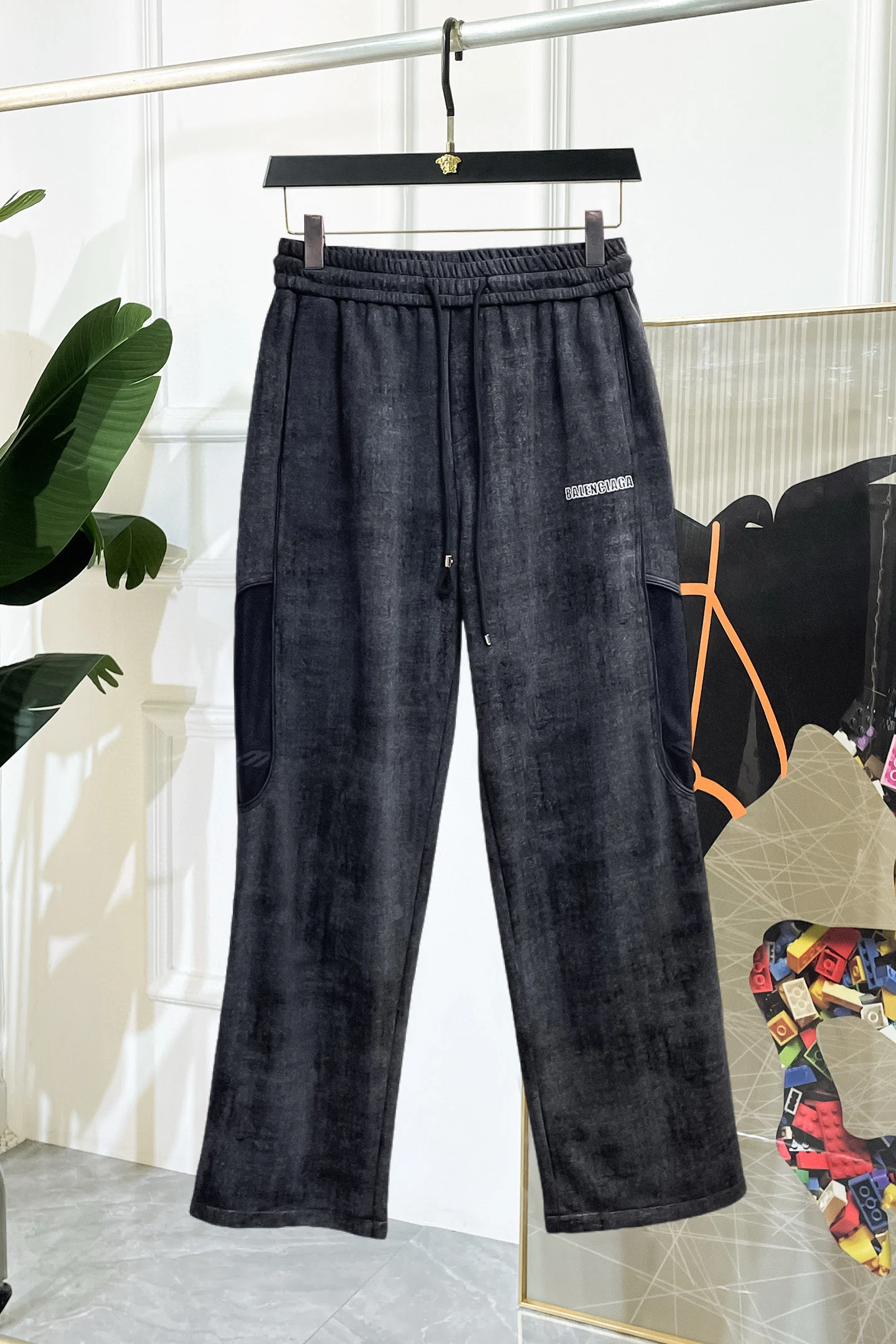 Balenciaga Trousers — ea449cf8