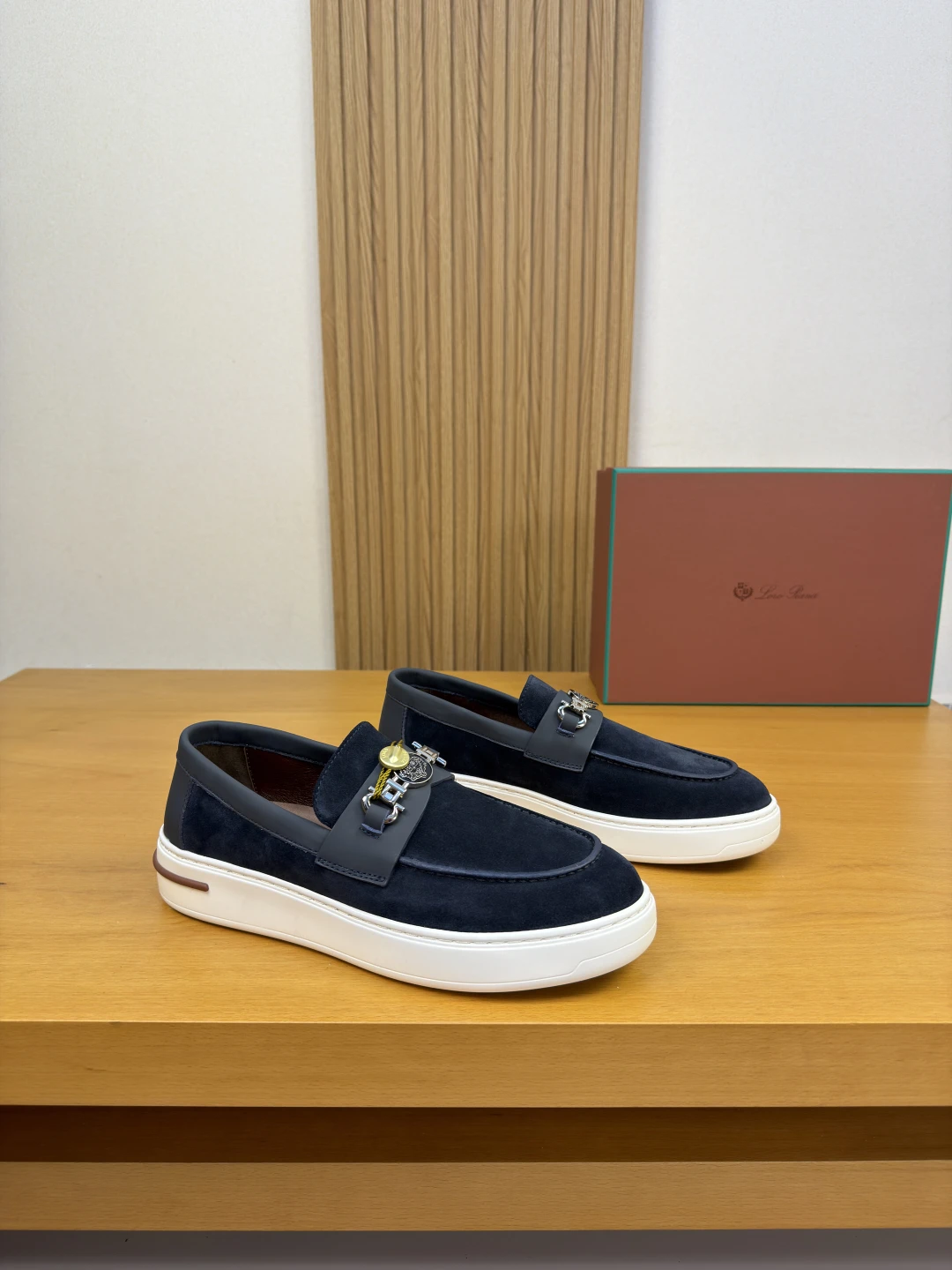 Loro Piana Sneakers — 1e4dcf74