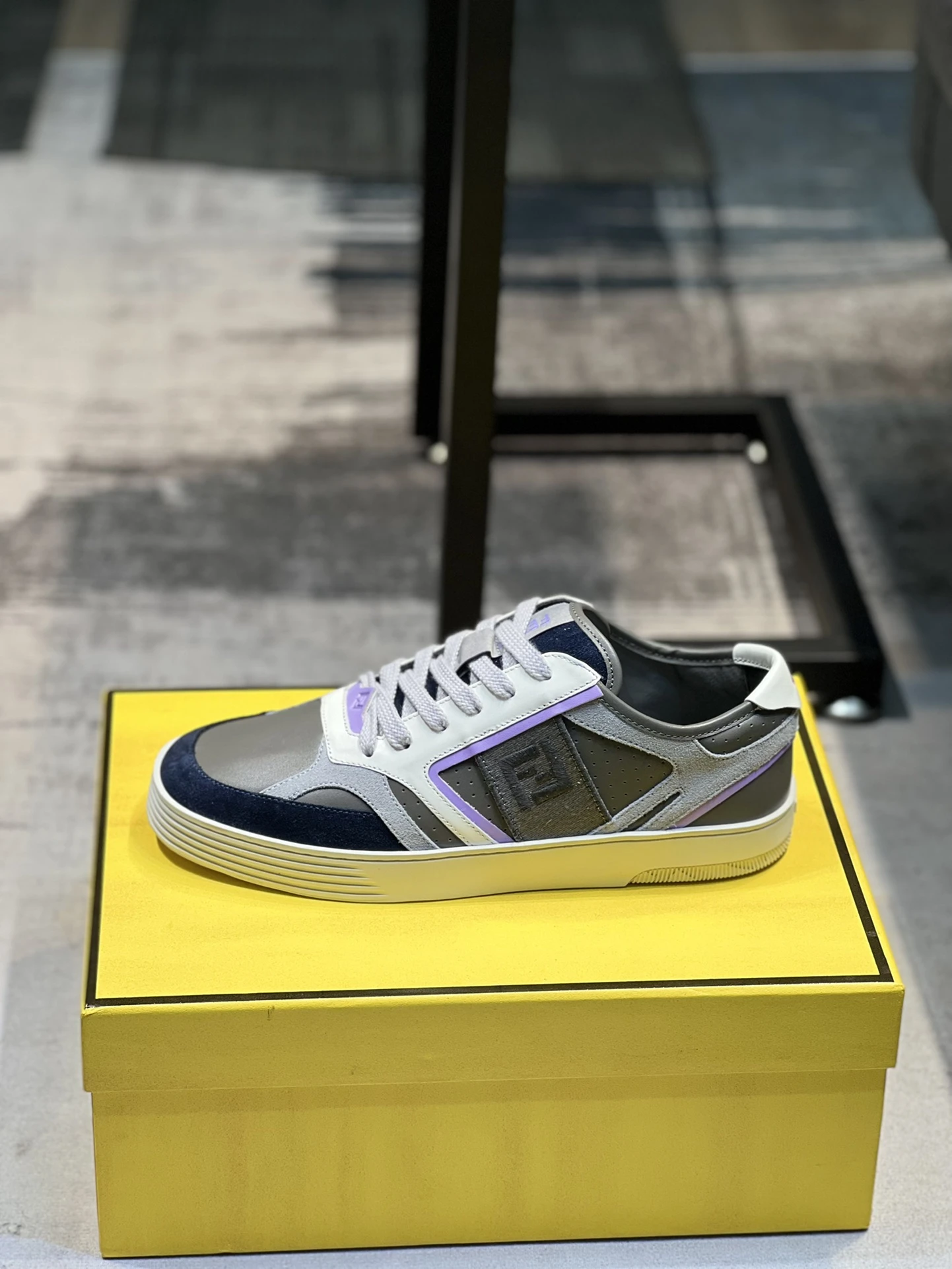 Fendi Shoes — e2d02437