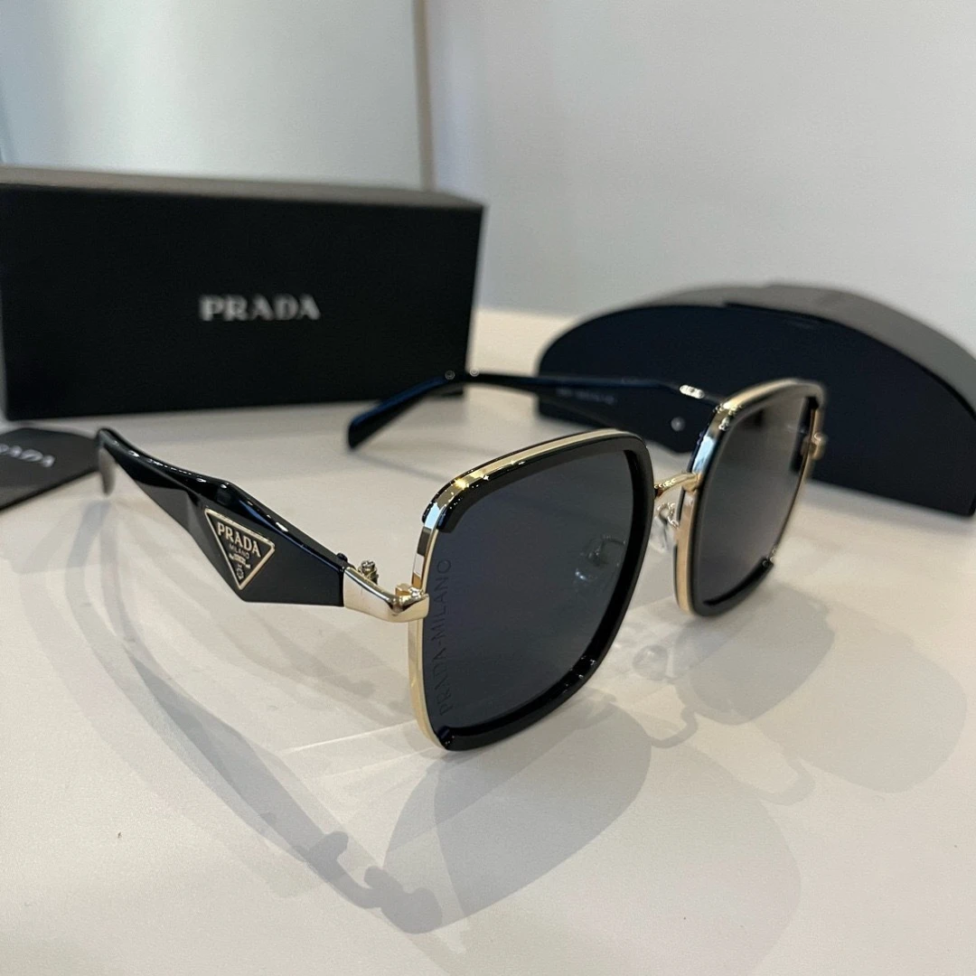 Prada Eyewear — 6a6aa22b