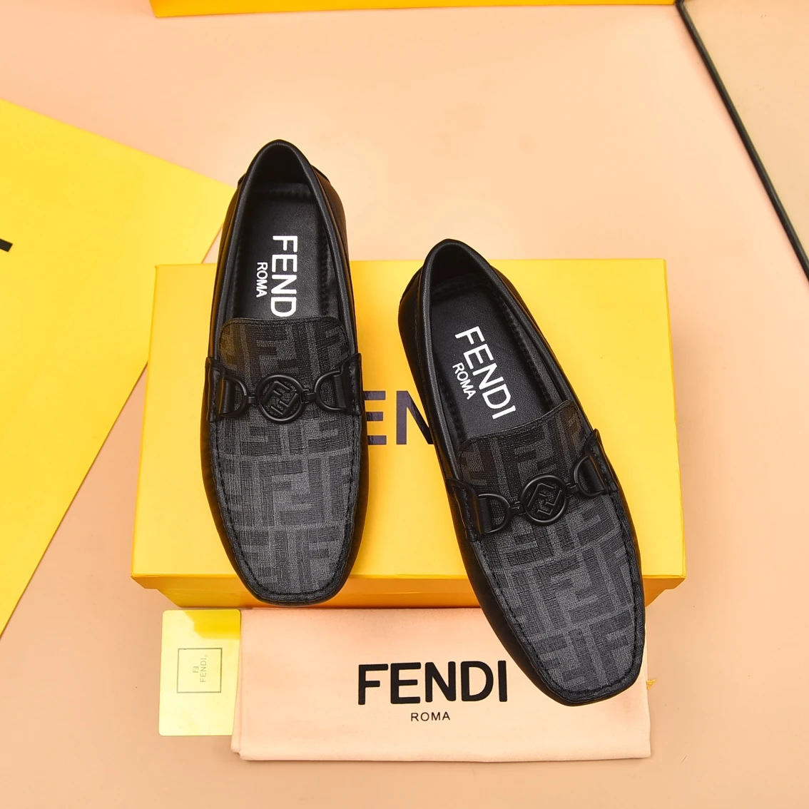 Fendi Loafers — c265055b