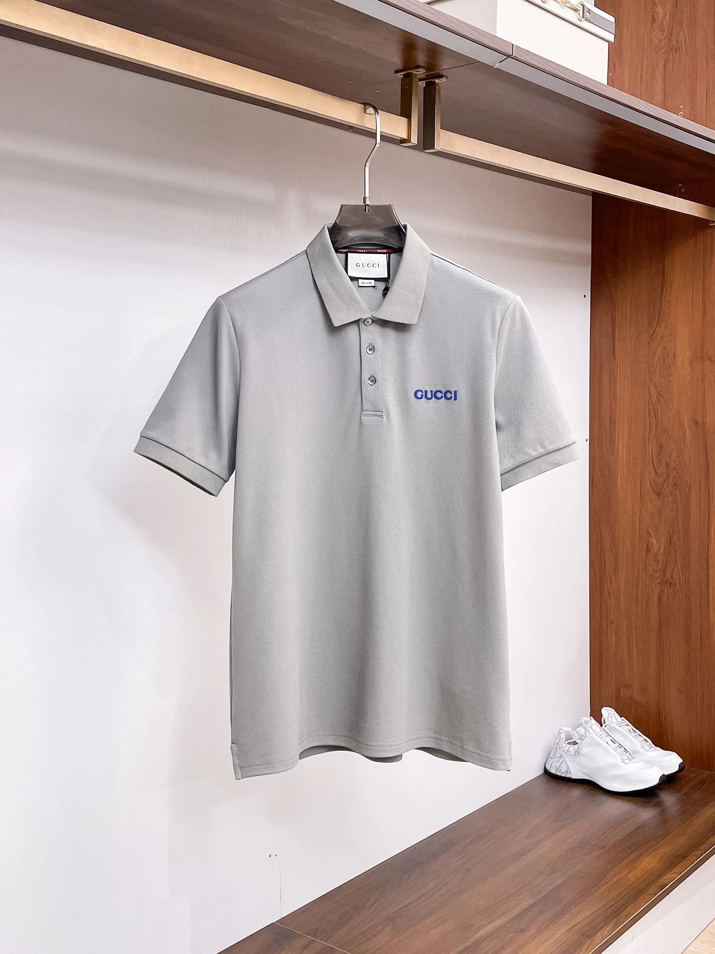 Gucci T-Shirt — d5e94cc1