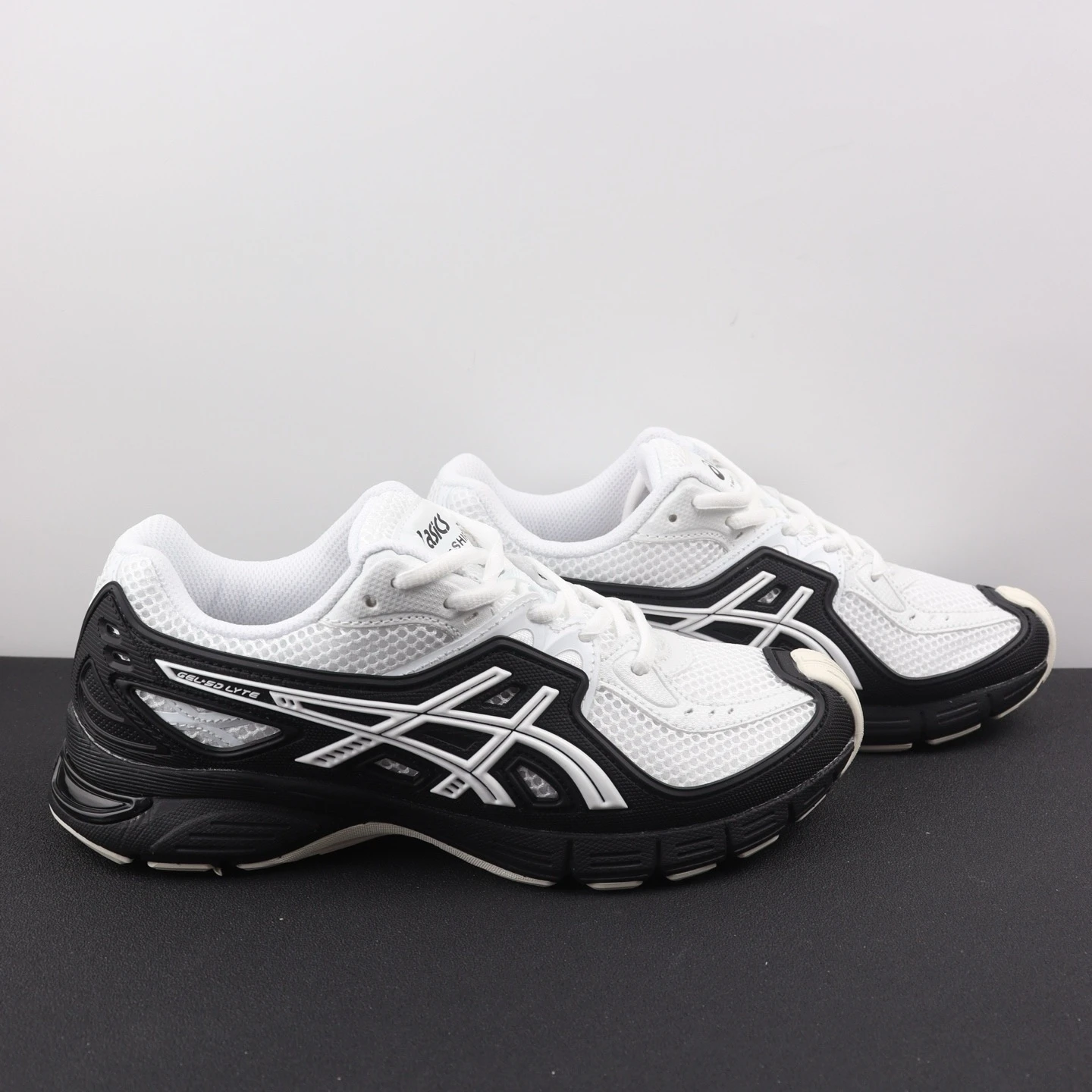 Asics Shoes — c4909a5c