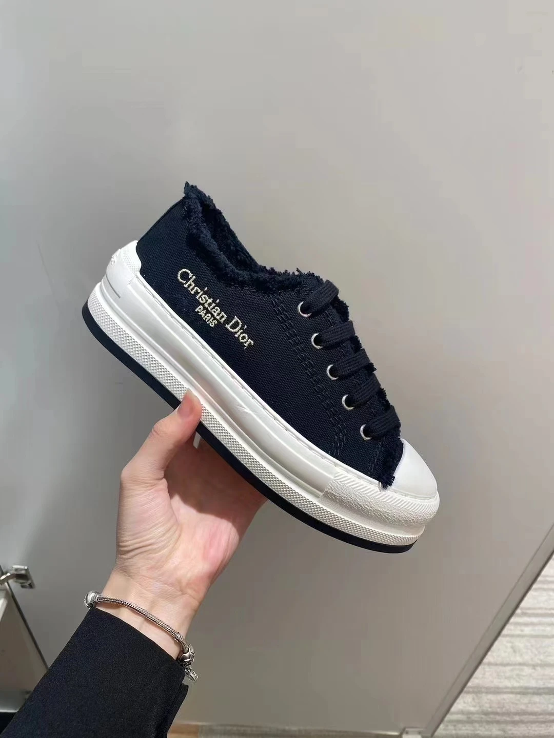 Dior Sneakers — bac034f5