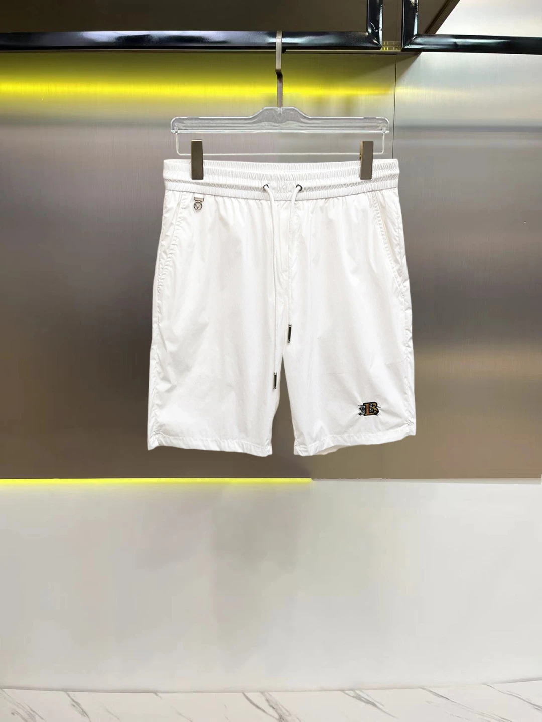 Burberry Shorts — 88ee39da