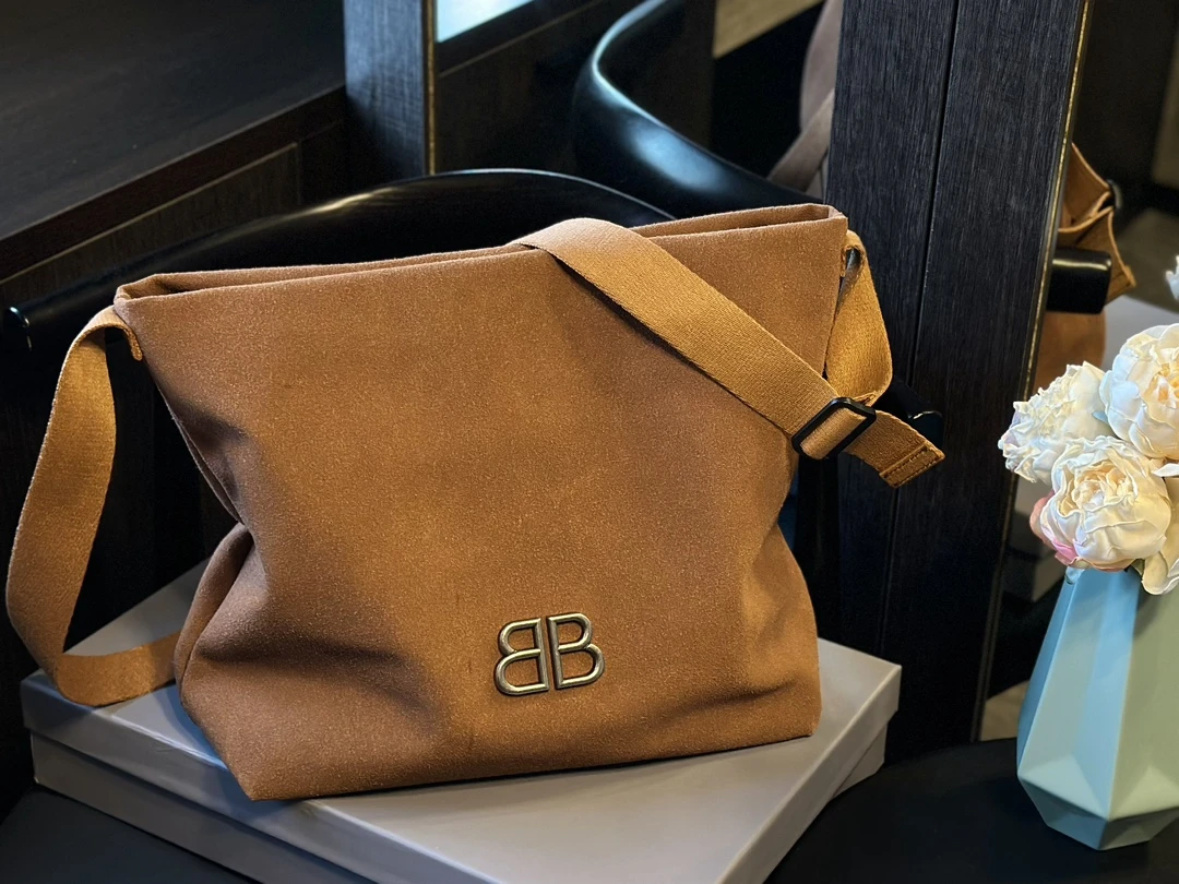 Balenciaga Bag — 630f9779