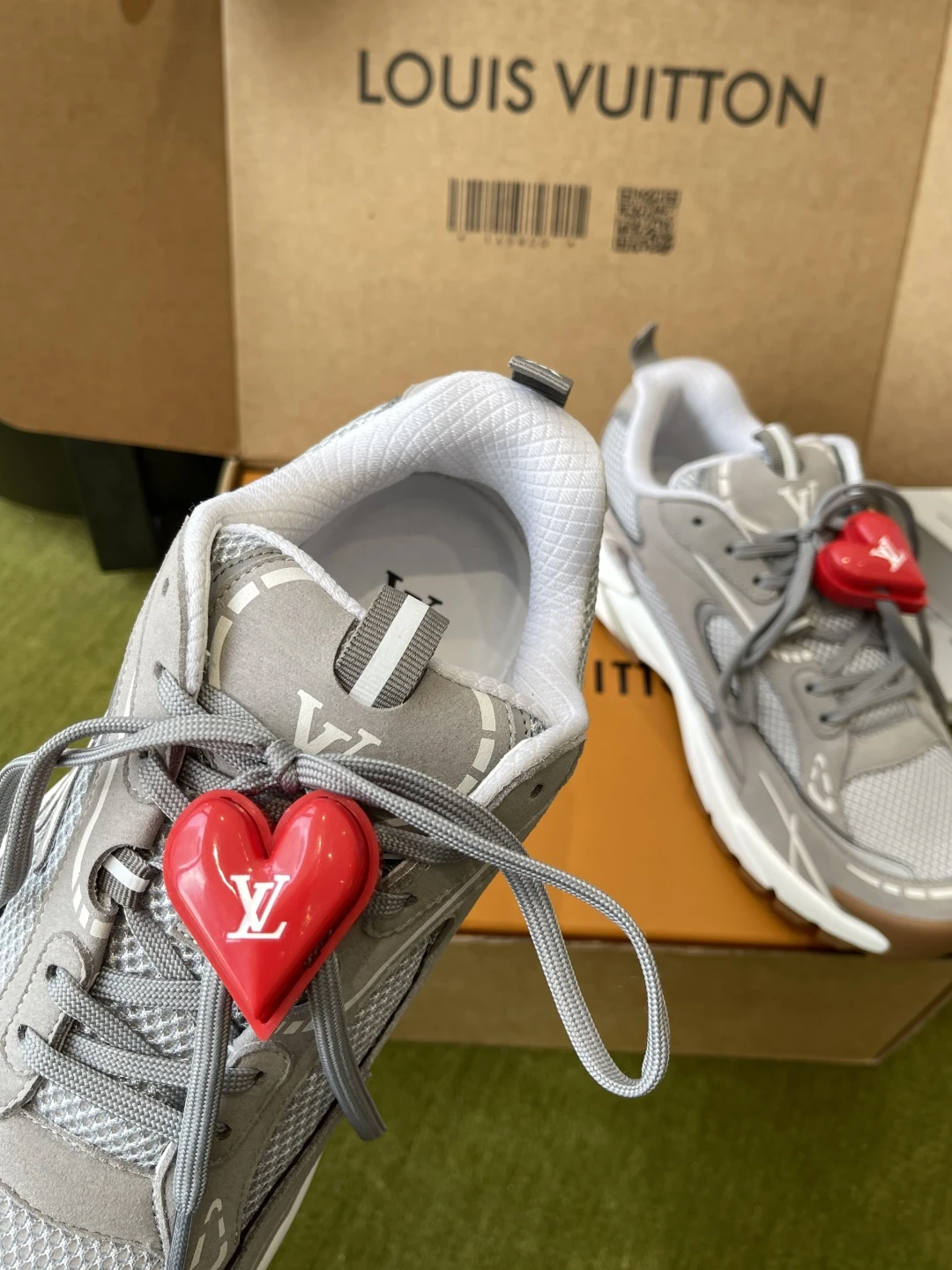 Louis Vuitton Sneakers — bc8d891e