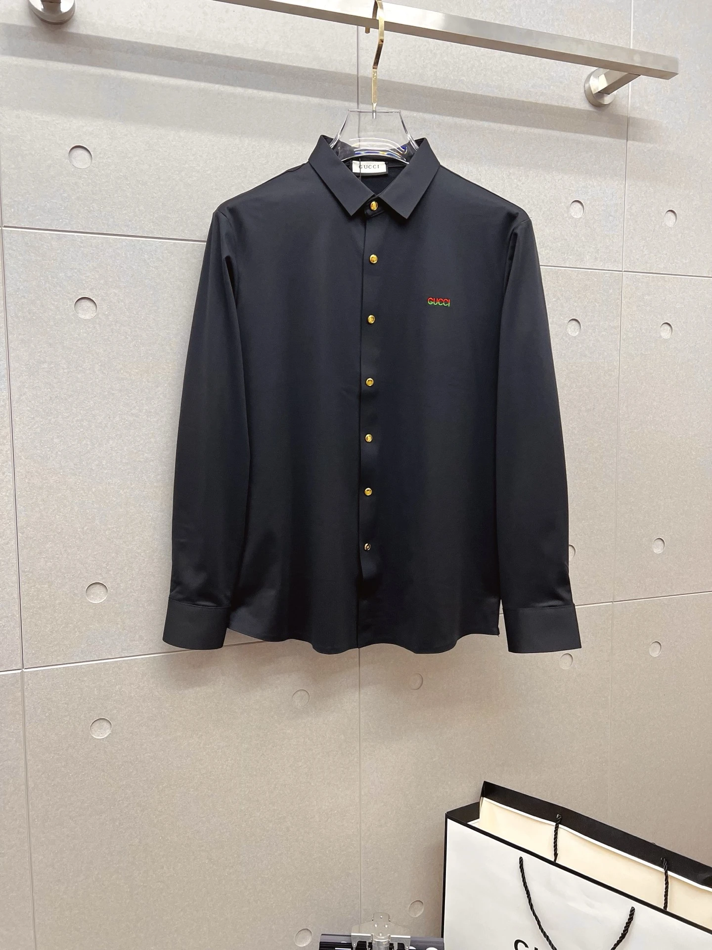 Shirts — 007af4de