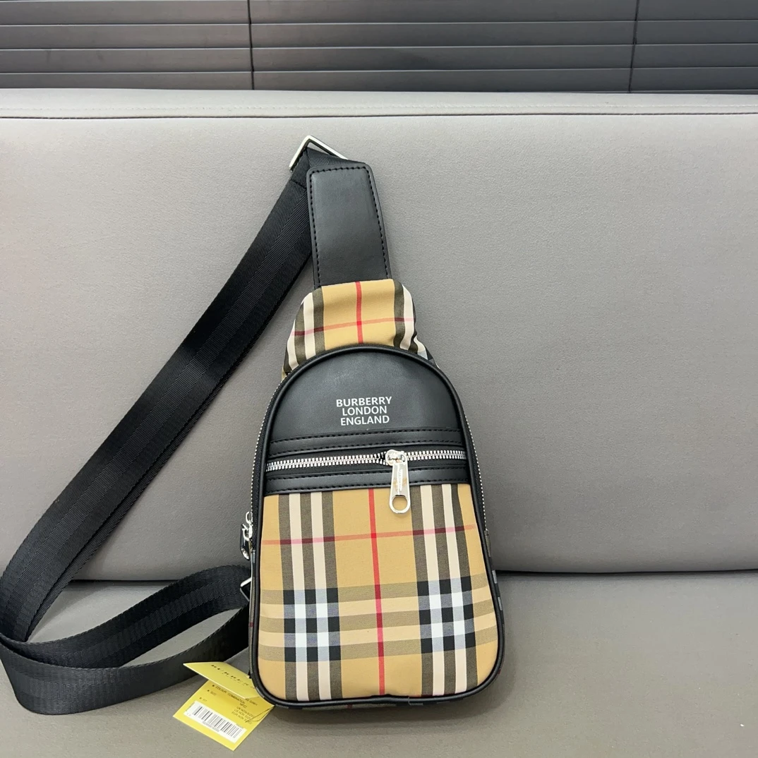 Burberry Bag — 5fca2cf5
