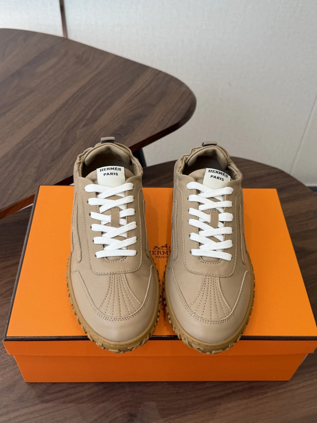 Hermès Sneakers — a4ec2245