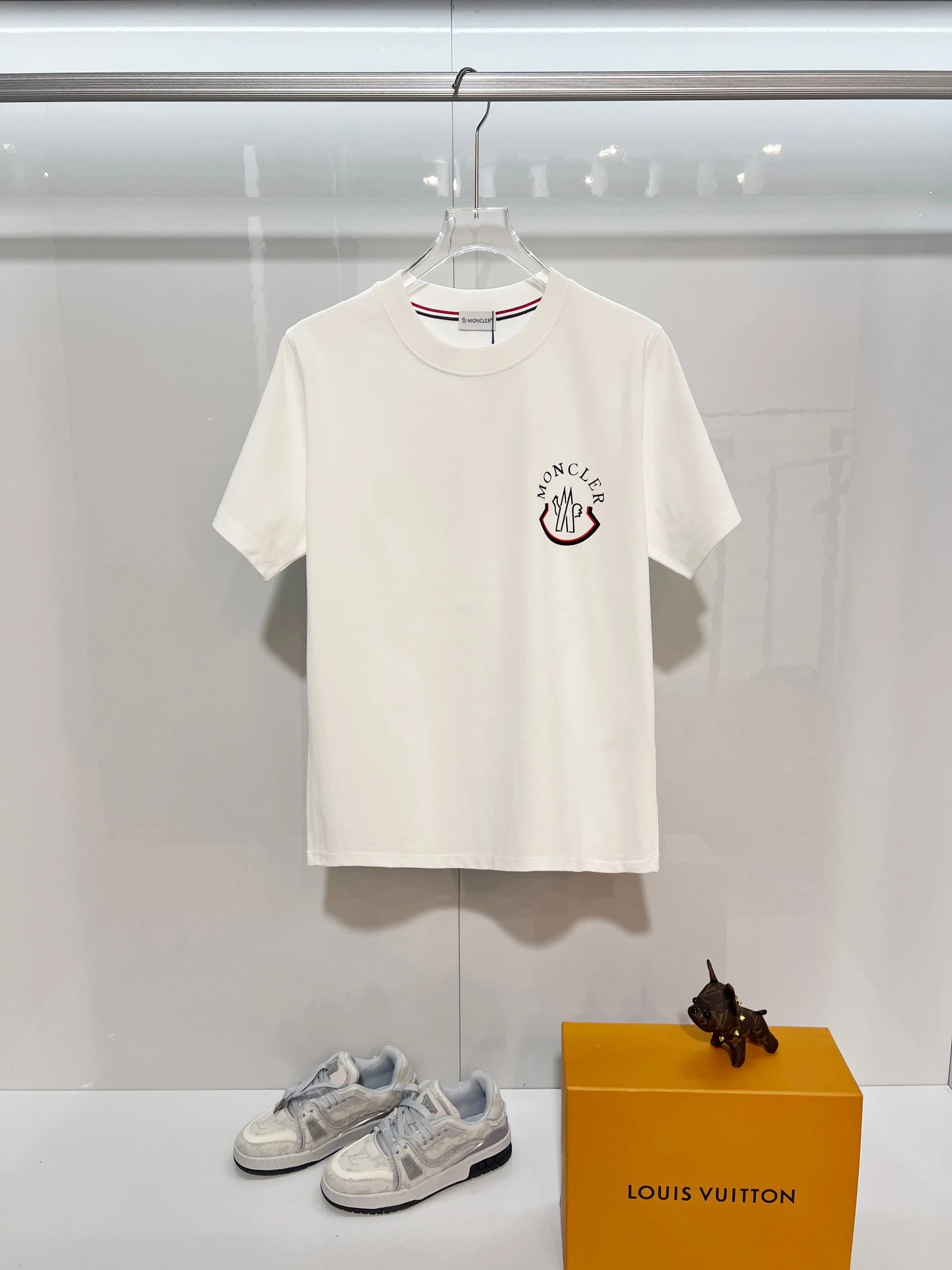 Moncler T-Shirt — b81dbcd7