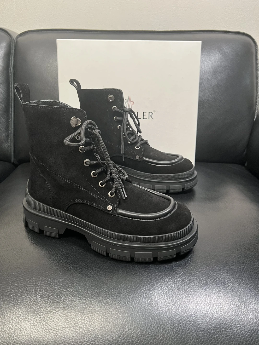 Moncler Boots — 52d16a61