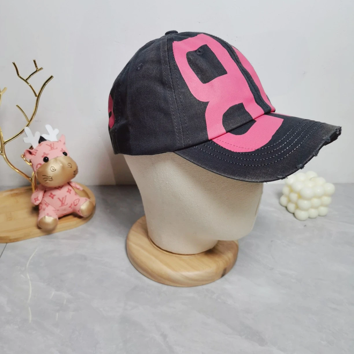 Balenciaga Hat — a814ba68