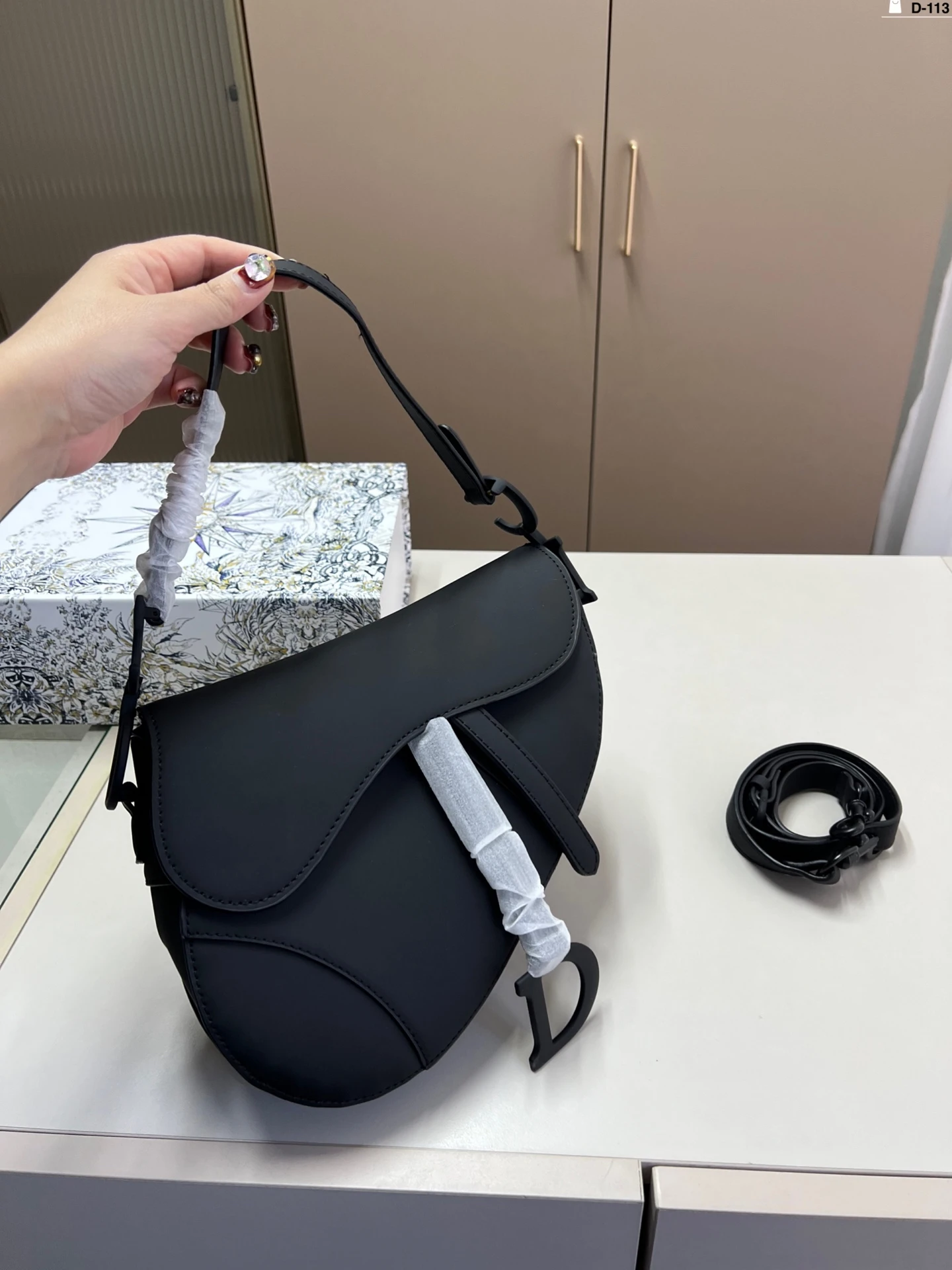 Dior Bag — feb4f802
