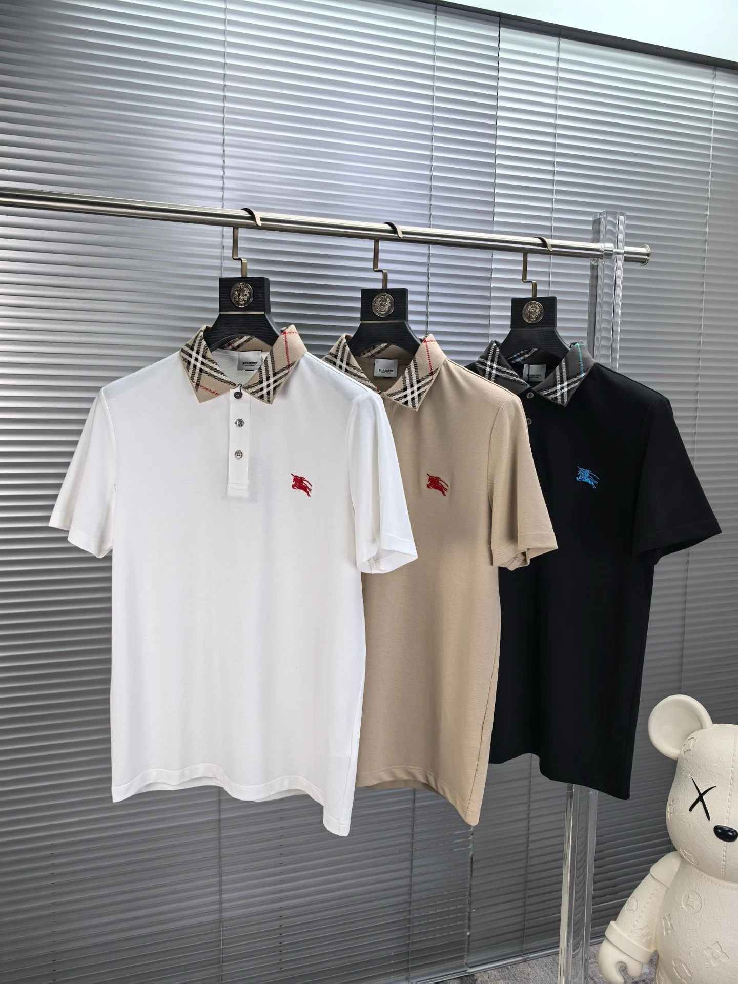 Burberry T-Shirt — e7782665