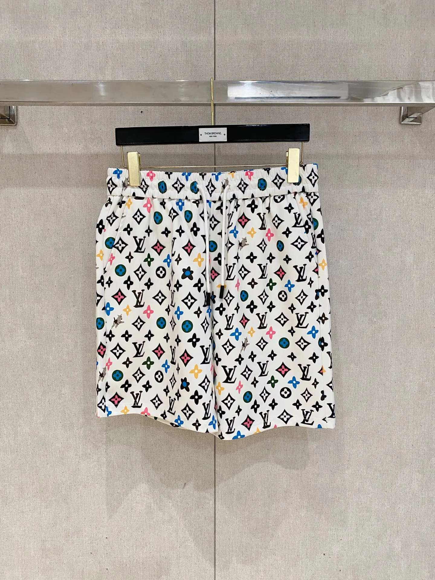 Louis Vuitton Shorts — e08af489