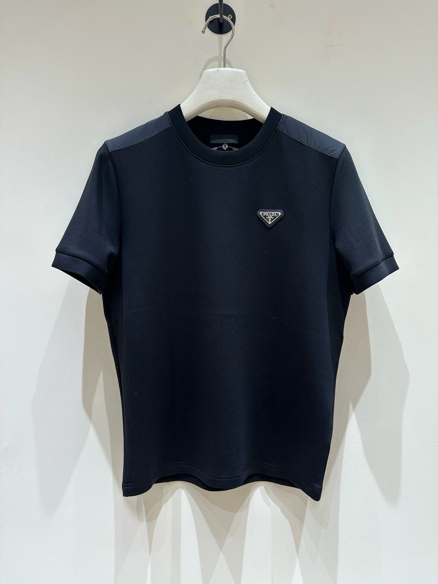Prada T-Shirt — f2f104db