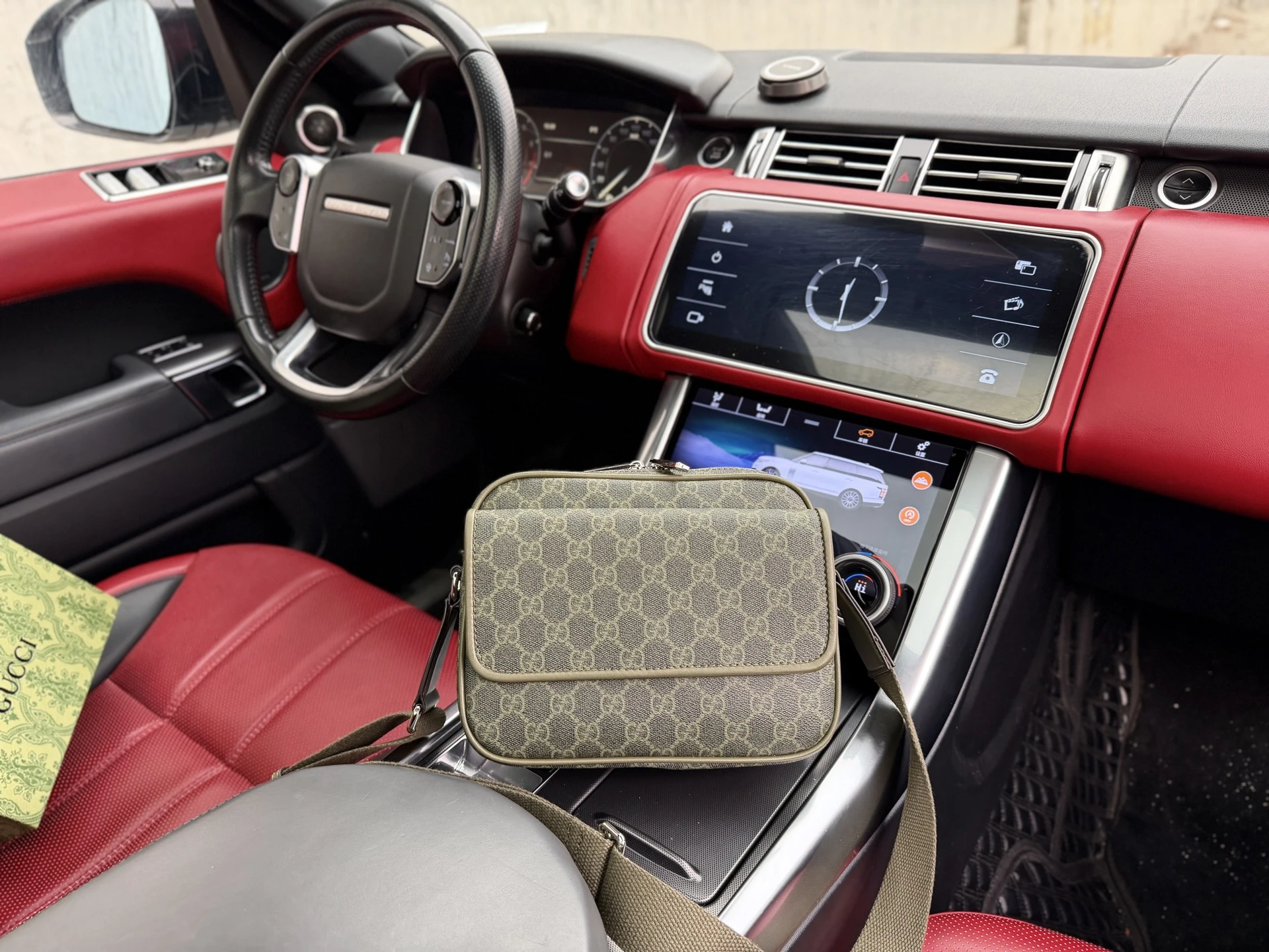 Gucci Bag — 83c4bff2