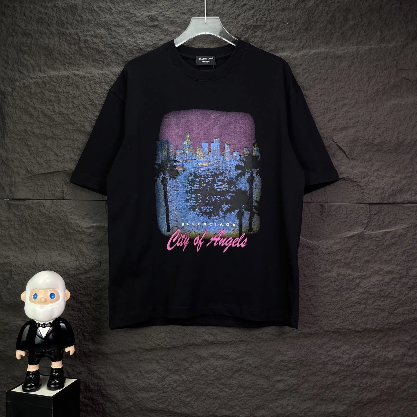 Balenciaga T-Shirt — d98e4c71