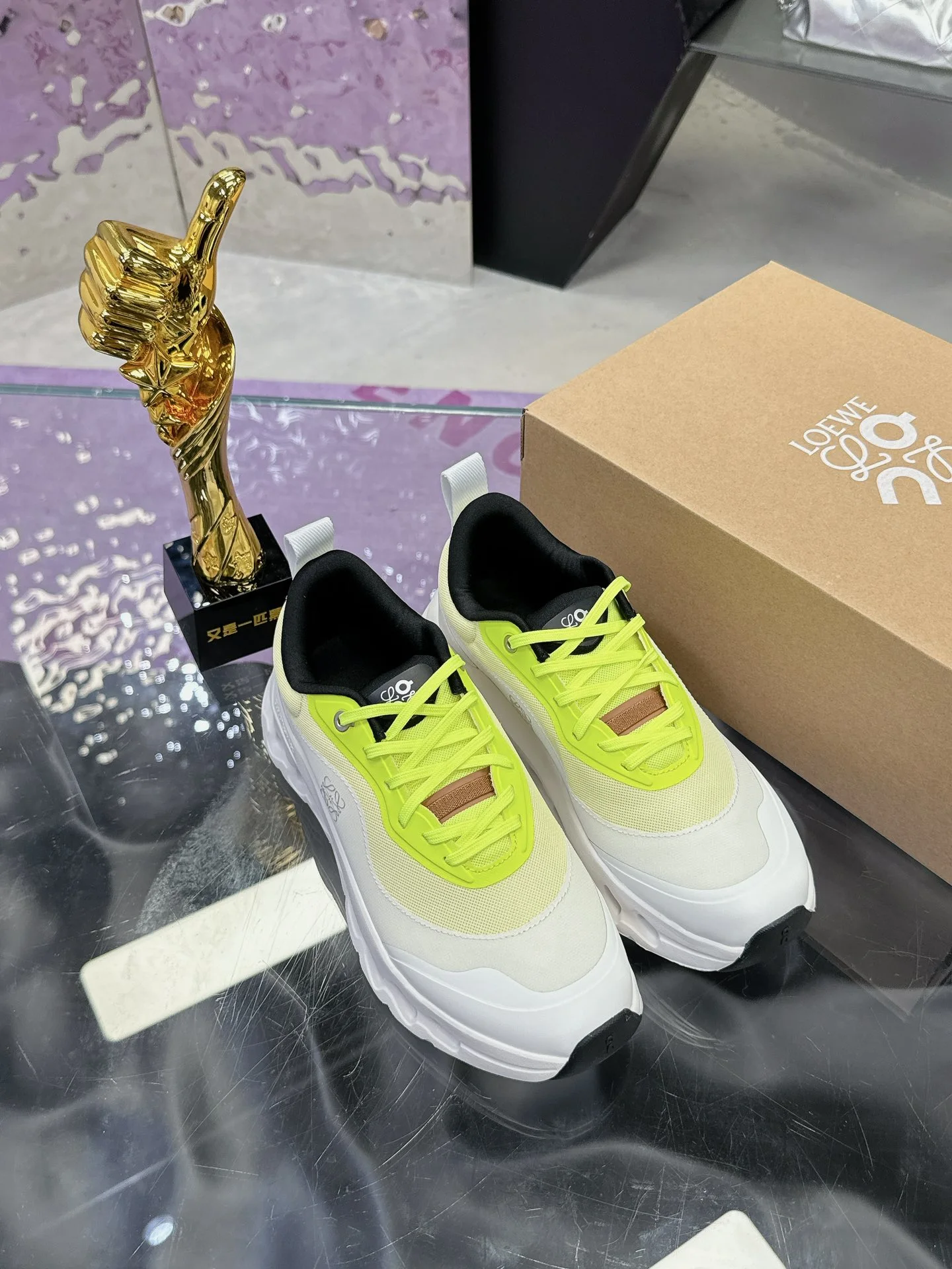 Loewe Sneakers — 40a0a8bb