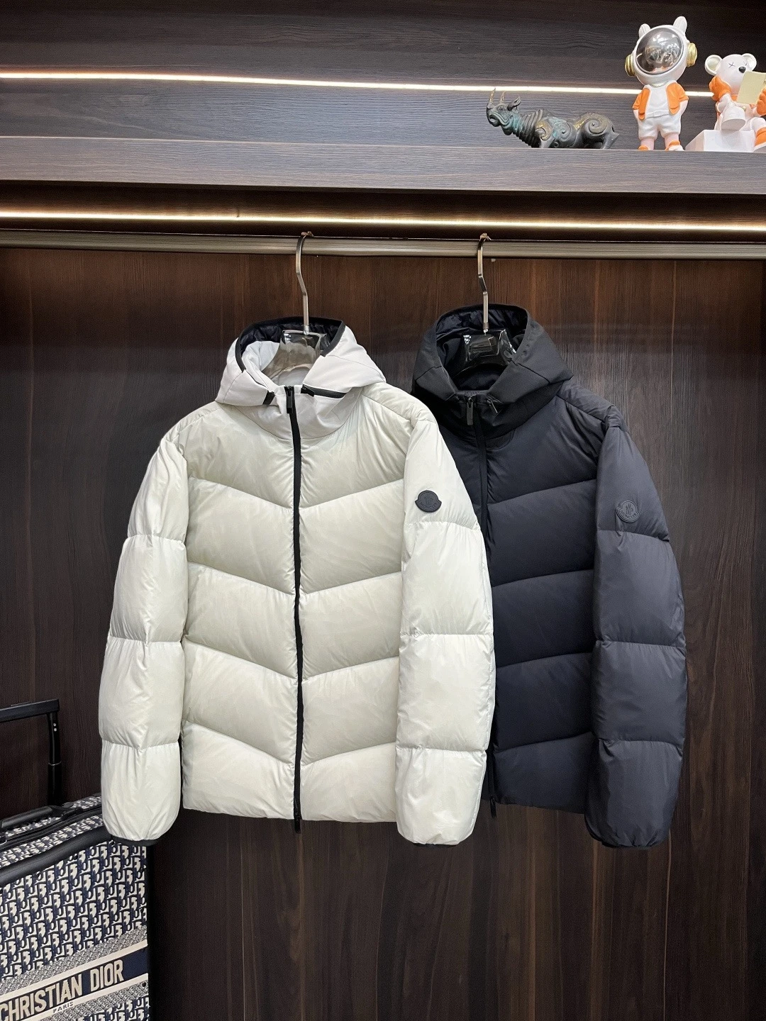 Moncler Down Jacket — c7a7ed98