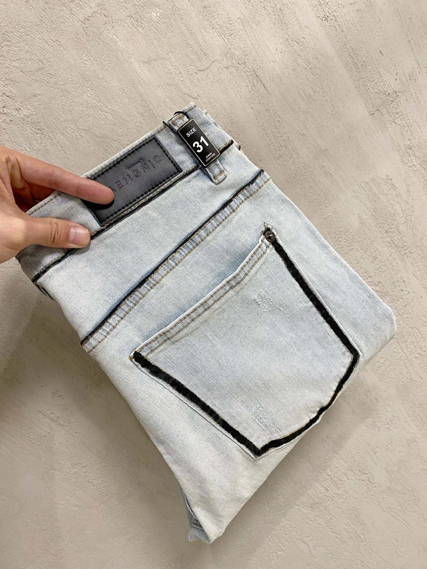Givenchy Jeans — 251bec98