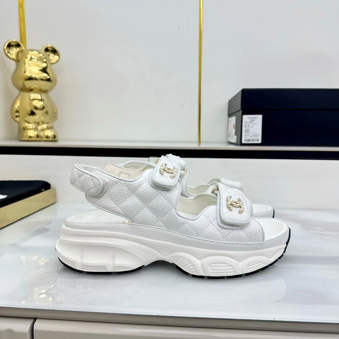 Chanel Slippers — 48dda135
