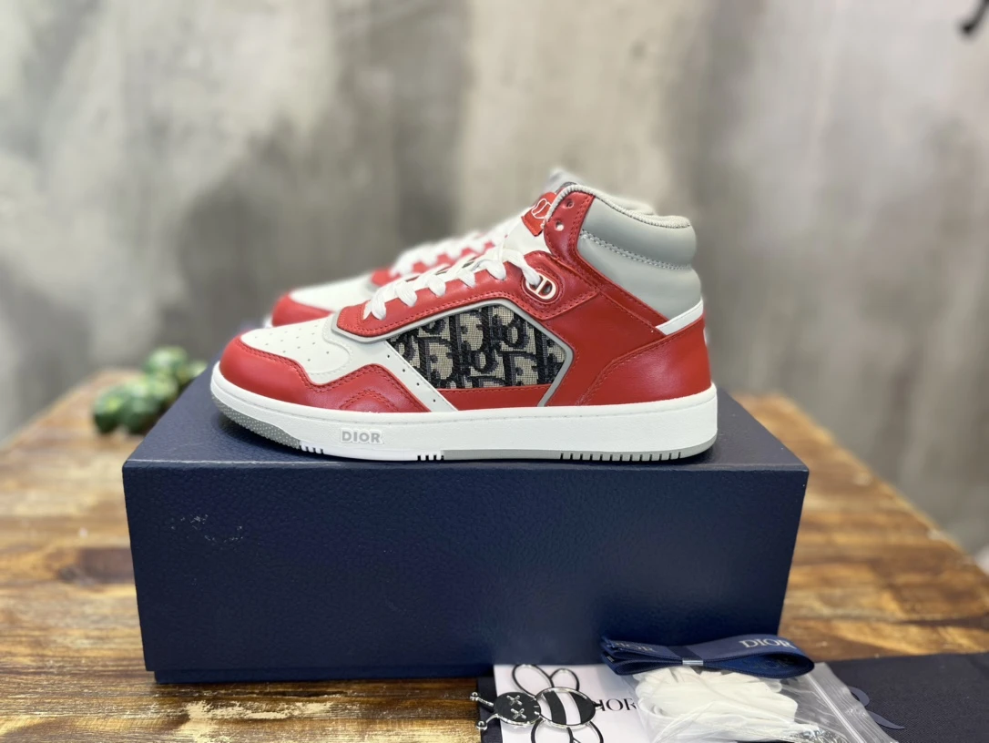 Dior Sneakers — 9660b74a
