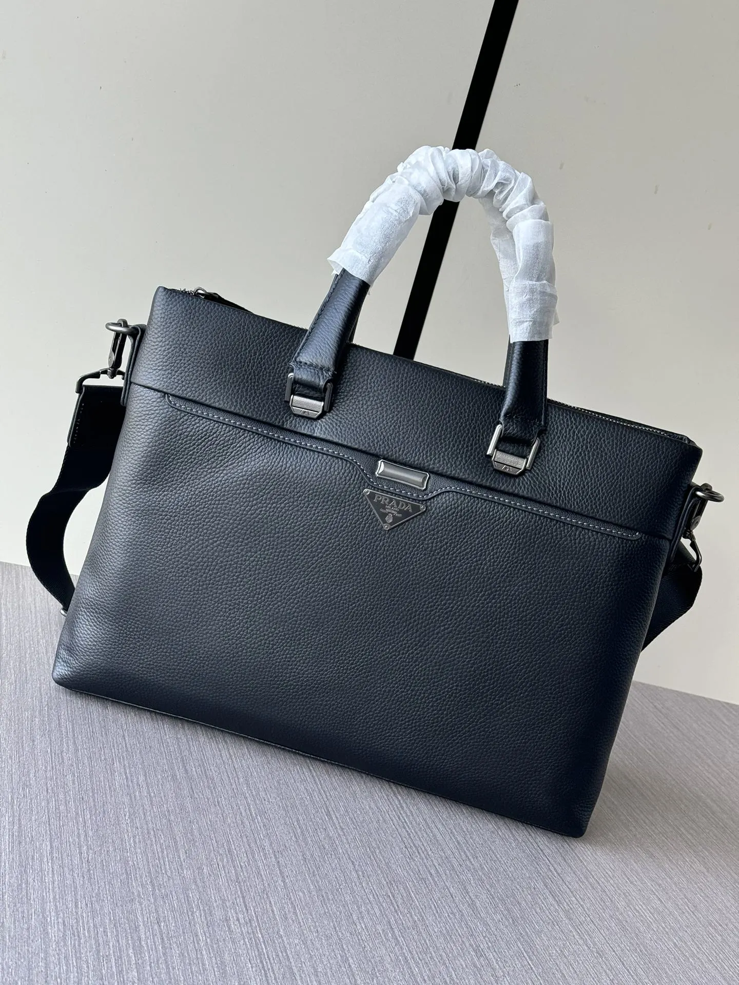 Montblanc Bag — c6c5b2be