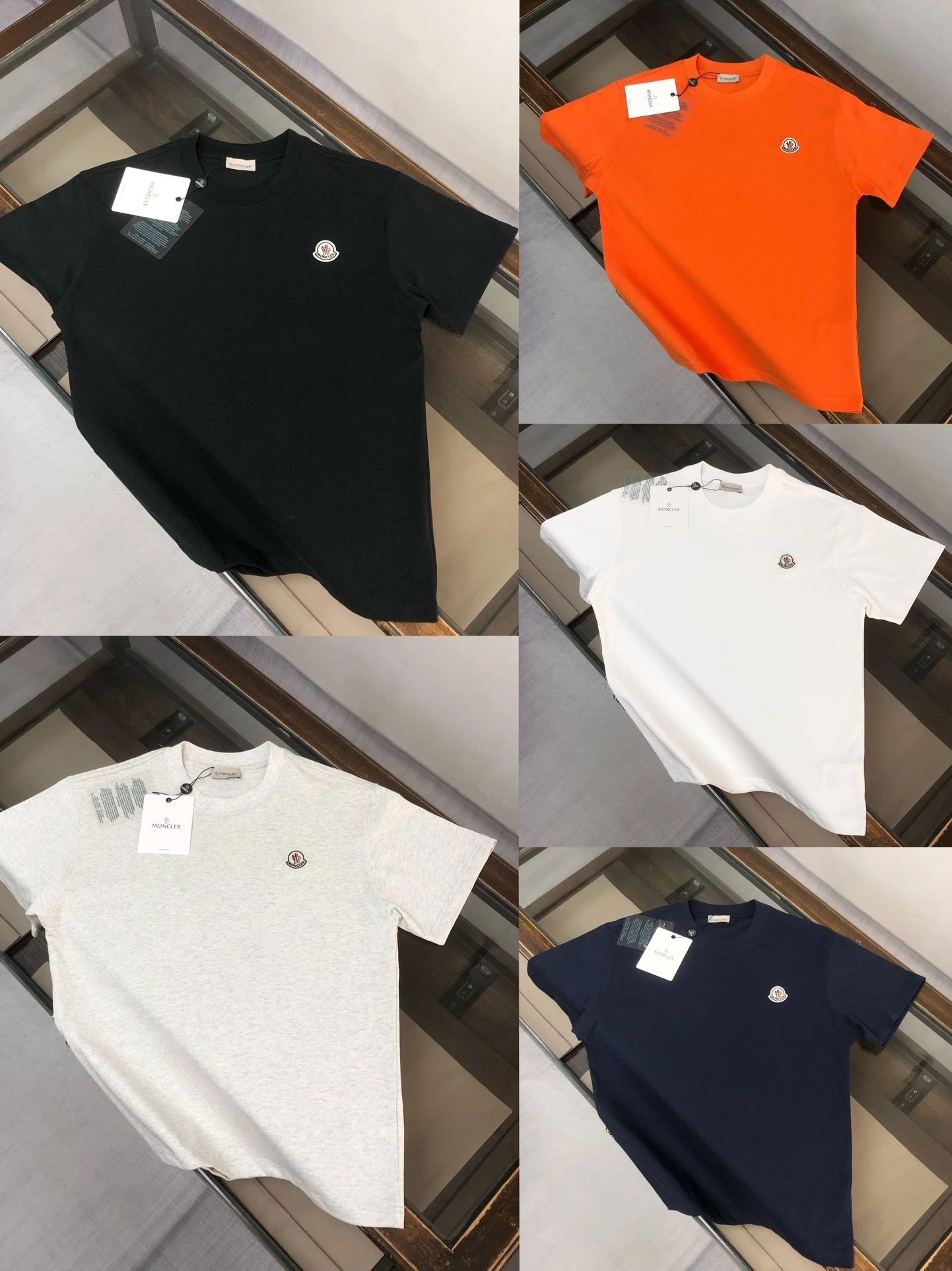 Moncler T-Shirt — 1668189c